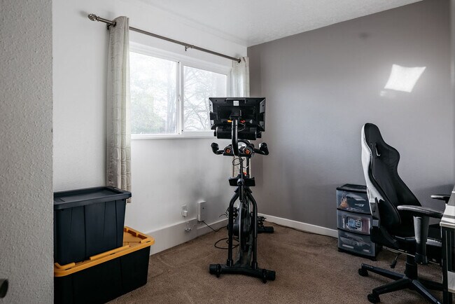 Building Photo - 369 W 1100 N