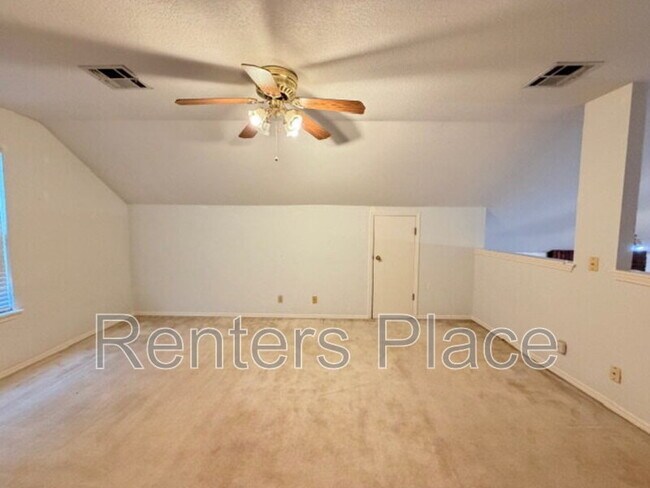 Building Photo - 11121 S 106th E Ave