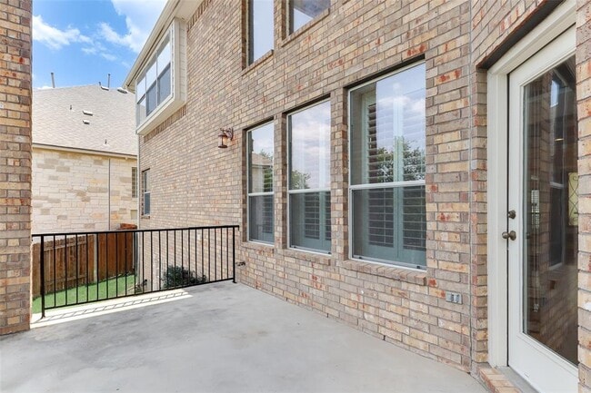 Building Photo - 10101 Lisi Anne Dr