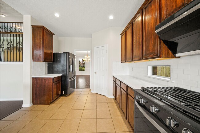 Building Photo - 8306 Golden Harbor