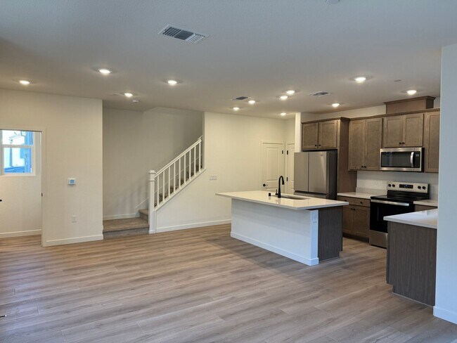 Building Photo - 2814 Stargaze Ln
