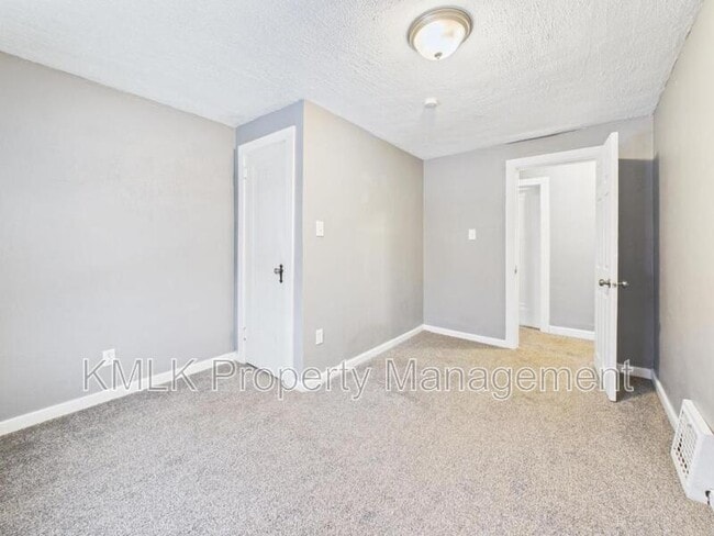 Building Photo - 754 Arcadia Ave