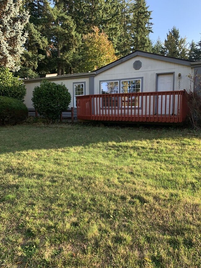 Primary Photo - Stunning manufactured home w/detached garage!