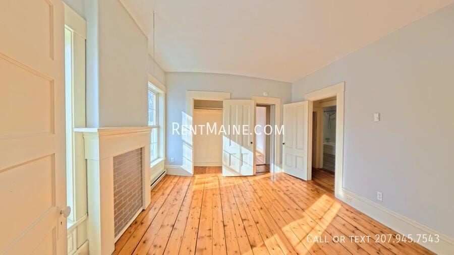 Building Photo - 3 Cushing St