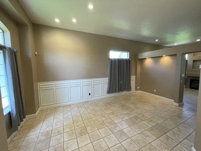 Building Photo - 8255 Point Arena Ct