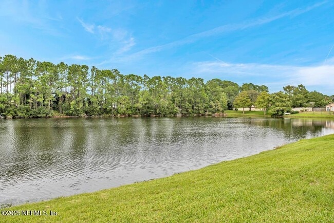 Building Photo - 12895 Bentwater Dr