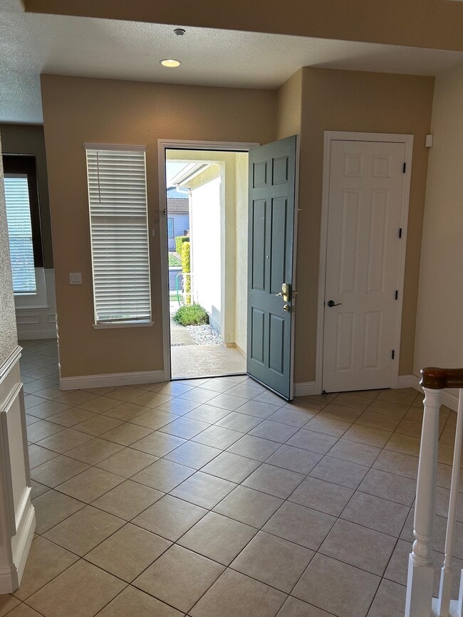 Building Photo - 1849 Alexander Way