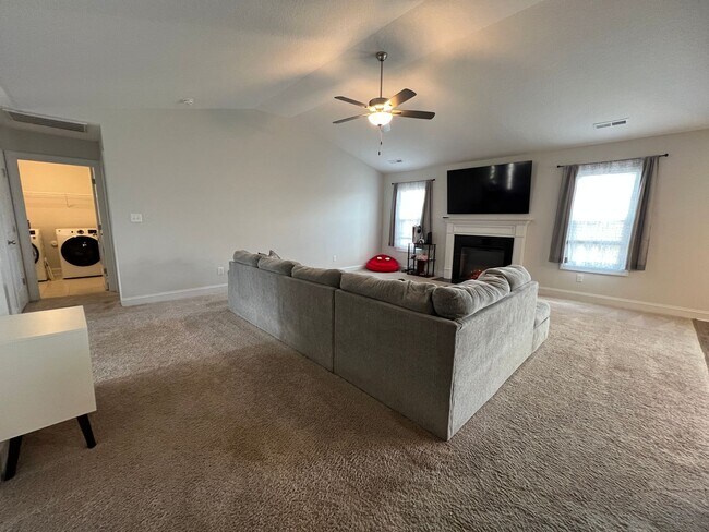 Building Photo - Welcome to Onslow Bay