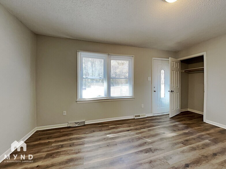 Building Photo - 7121 Riley Hill Rd