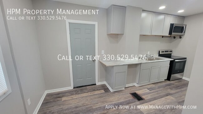 Building Photo - 392 Bailey Ct