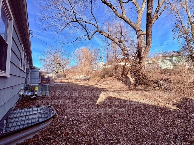 Building Photo - 9001 Jarboe St