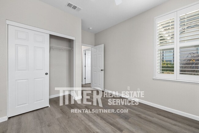 Building Photo - 3152 Overton Way