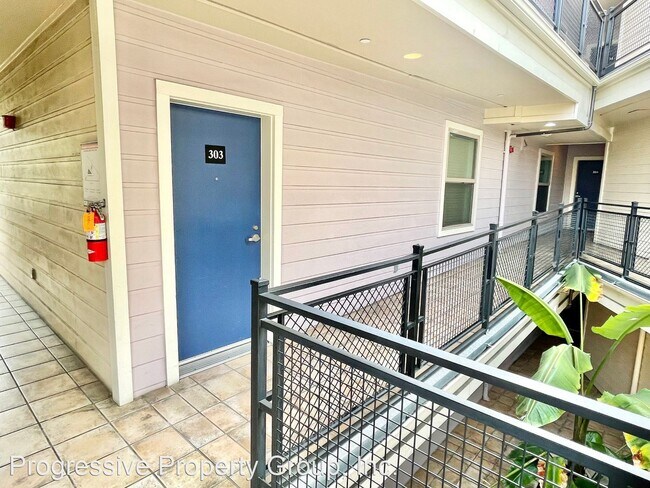 Building Photo - 2 br, 2 bath House - 3184 Mission Street, ...