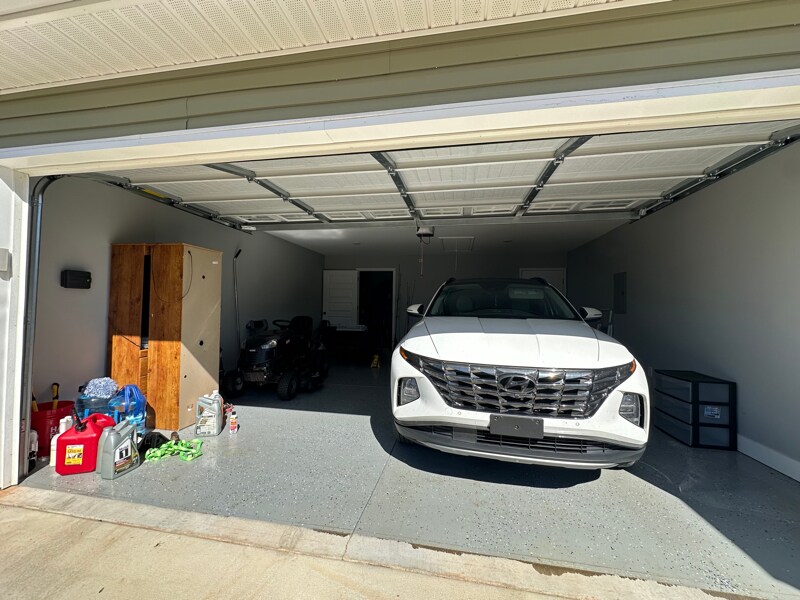 Building Photo - 231 Edith Way