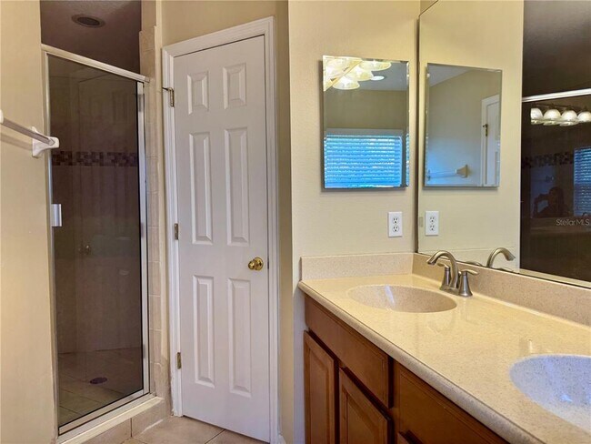 Building Photo - 5036 Fiorella Ln