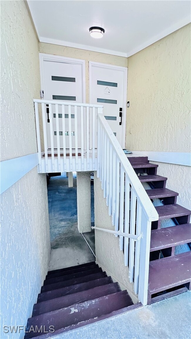 Building Photo - 1107 1st St S