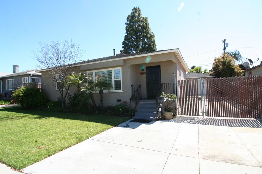 Building Photo - 8318 Gonzaga Ave