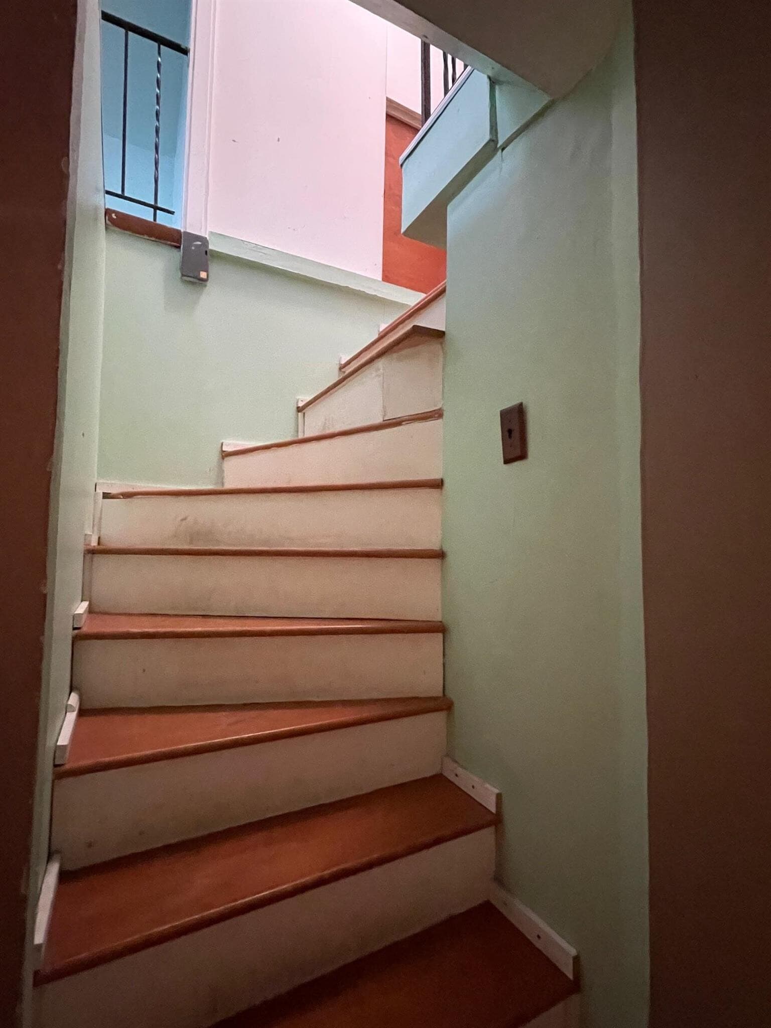 Building Photo - 741 Somerville Ave