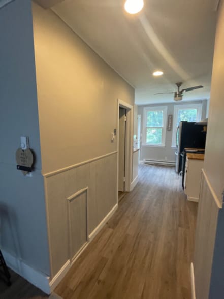 Building Photo - 1 Ware