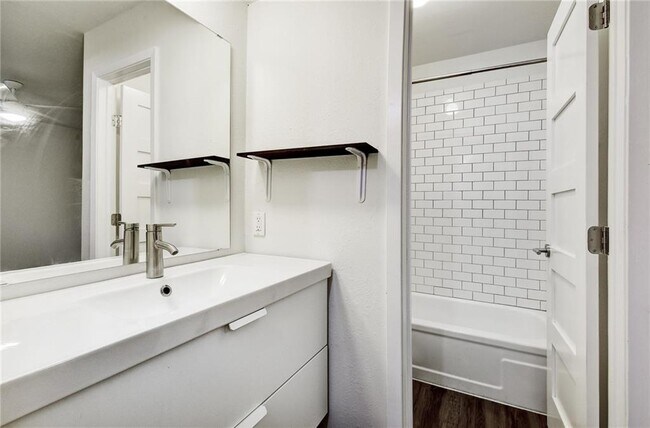 Building Photo - 4111 Avenue A