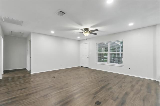 Building Photo - 9337 Heron Dr