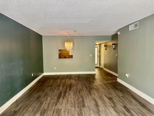 Building Photo - 1800 SW 81st Ave