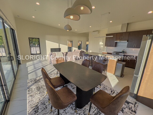 Building Photo - AVAILABLE NOW - Luxury Ocean-View Home in Prime Morro Bay Location - 3 Bed / 3 Bath