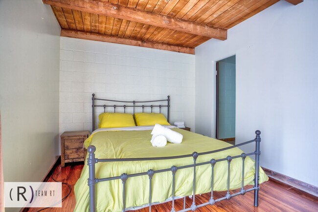 Building Photo - An Oasis of Calm In the Center of Riverside, CA