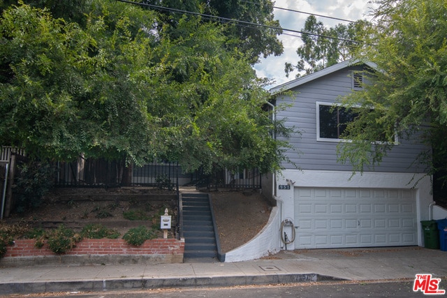 Building Photo - 957 Terrace 49