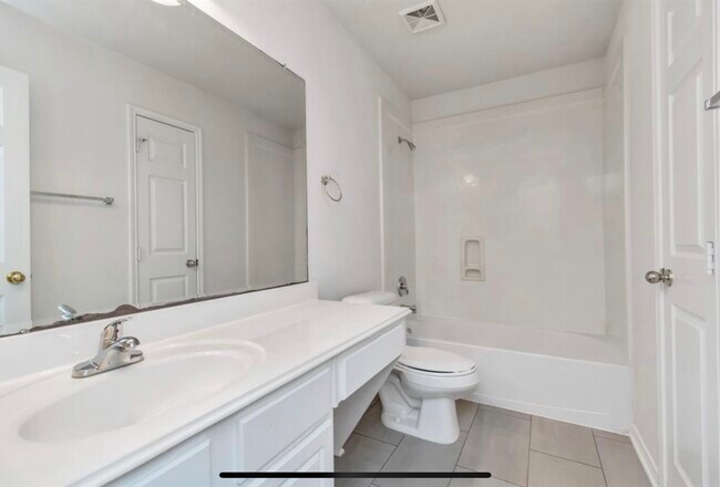 Building Photo - 20911 Sage Laurel Ln