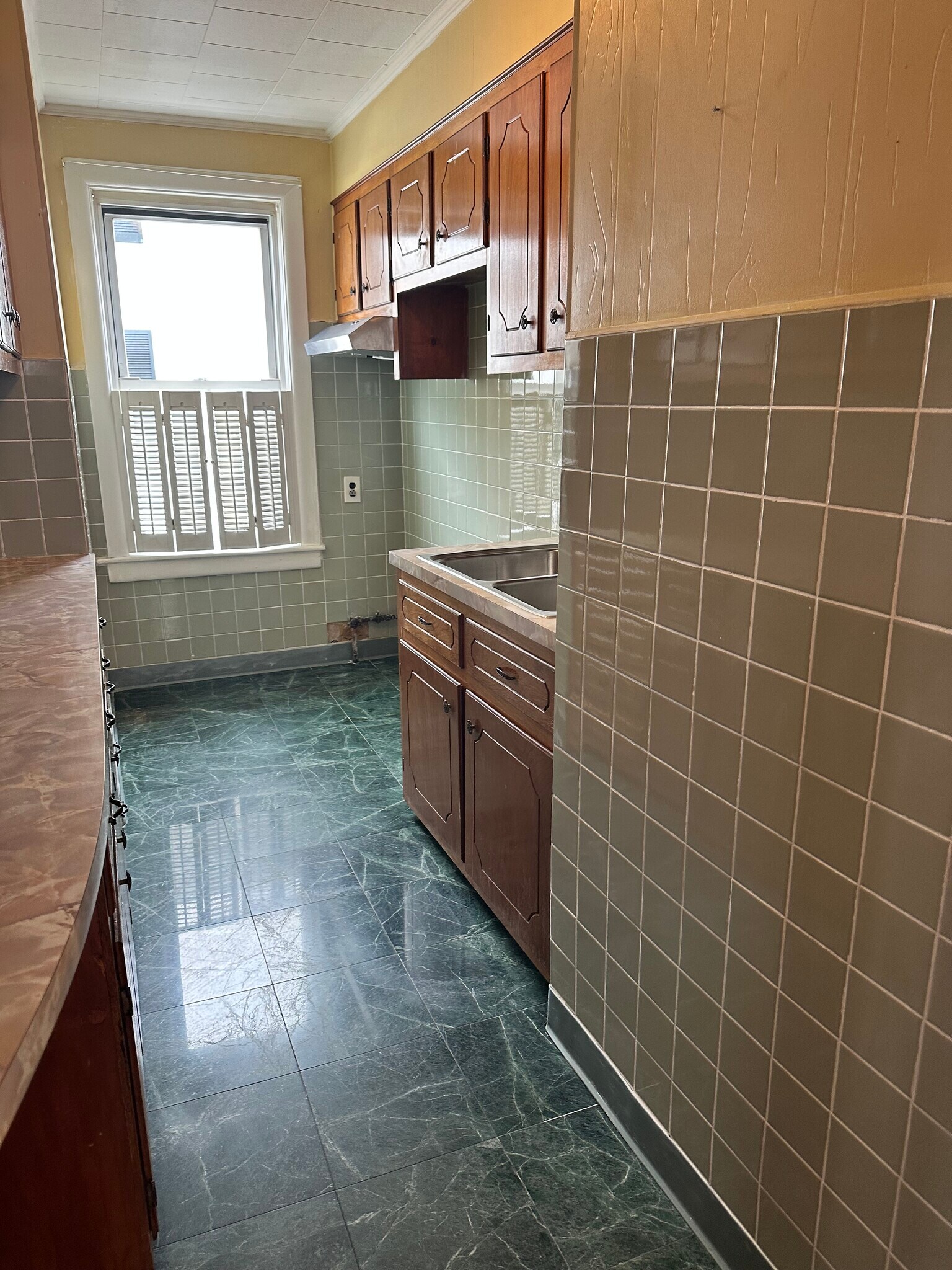 Building Photo - 820 2nd St