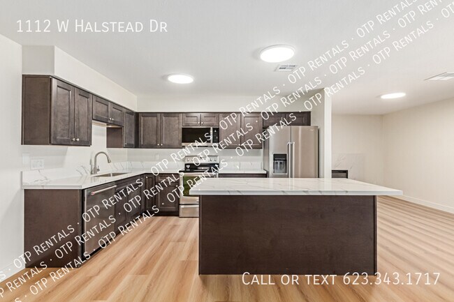 Building Photo - 1112 W Halstead Dr