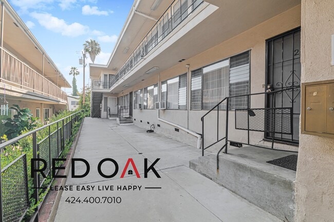 Building Photo - 1051 N Ogden Dr