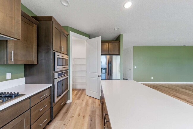 Building Photo - Large Recent Construction Home with Bonus Room!