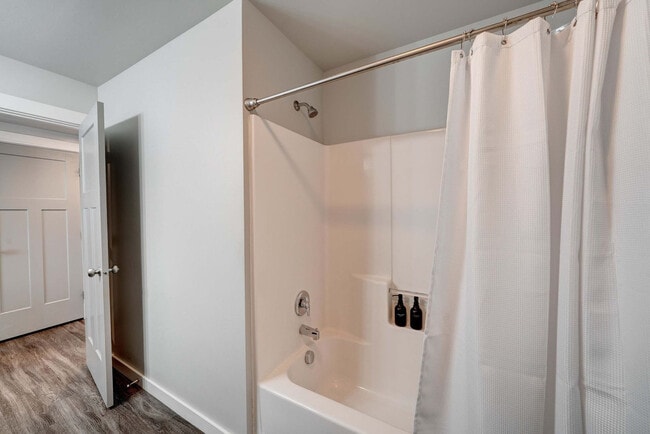 Building Photo - 360 Enterprise Blvd