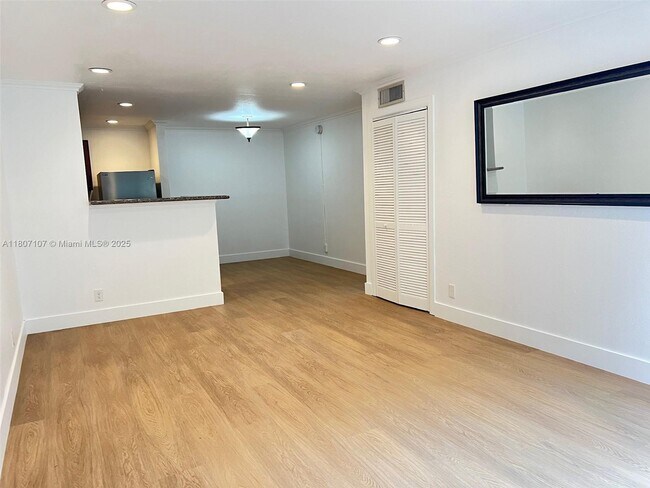 Building Photo - 11342 Royal Palm Blvd