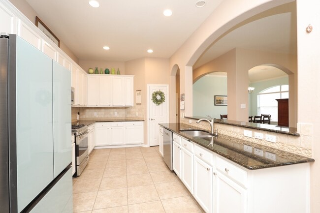 Building Photo - 18123 Quarry Vale Dr