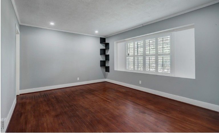 Building Photo - 7151 Edgemoor Dr