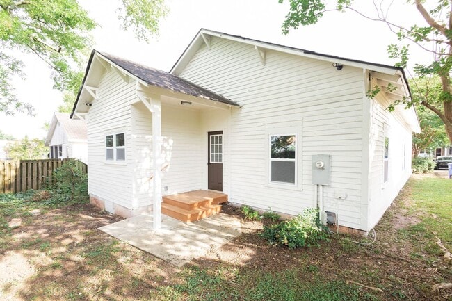 Building Photo - 3BR / 2BA Home for Rent in Griffin, GA