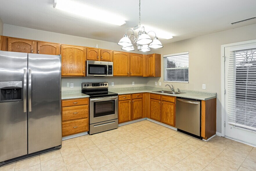 Building Photo - 4068 Kellybrook Dr
