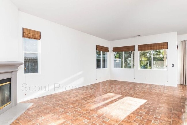 Building Photo - 41423 Temeku Dr