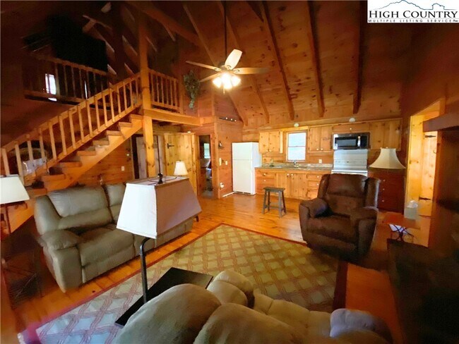 Building Photo - 329 Ballou Mills Rd