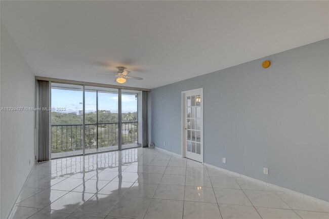 Building Photo - 4501 NE 21st Ave