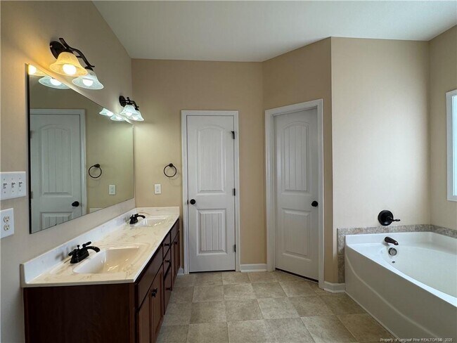 Building Photo - 134 Whitetail Ct