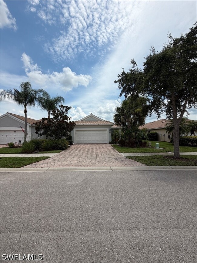 Building Photo - 8736 Querce Ct