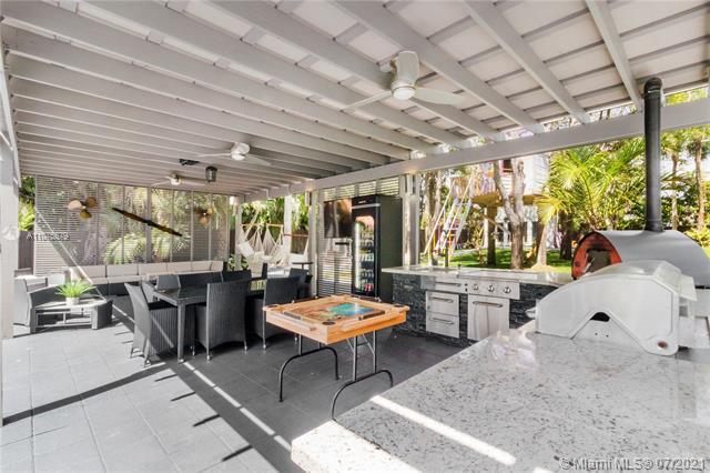 Building Photo - 8425 SW 58th St
