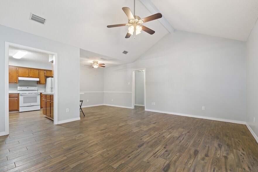 Building Photo - 6355 Burnham Wood Pl