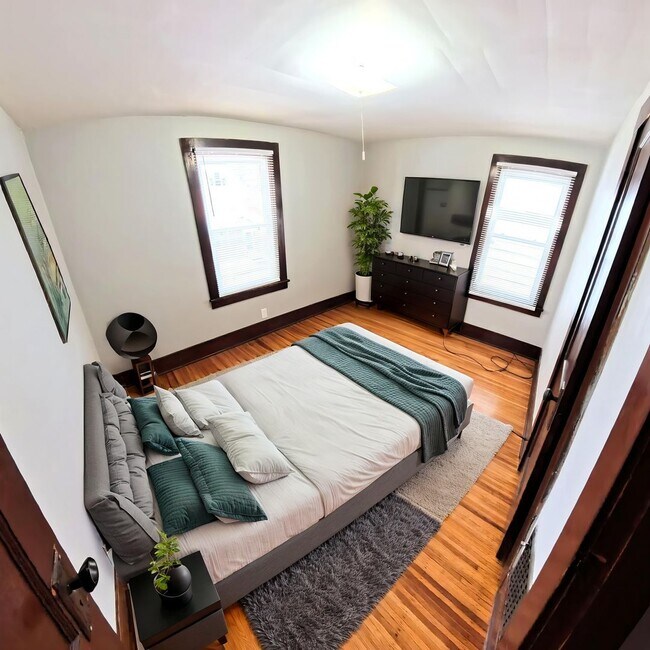 Building Photo - 3 Bedroom in Swillburg Area