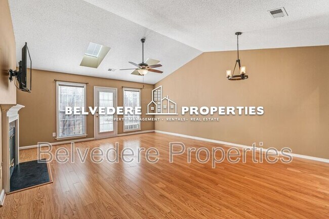 Building Photo - 4406 Single Tree Ln