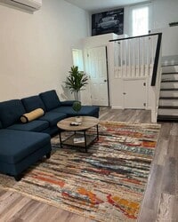 Building Photo - 37 Rugby Dr W